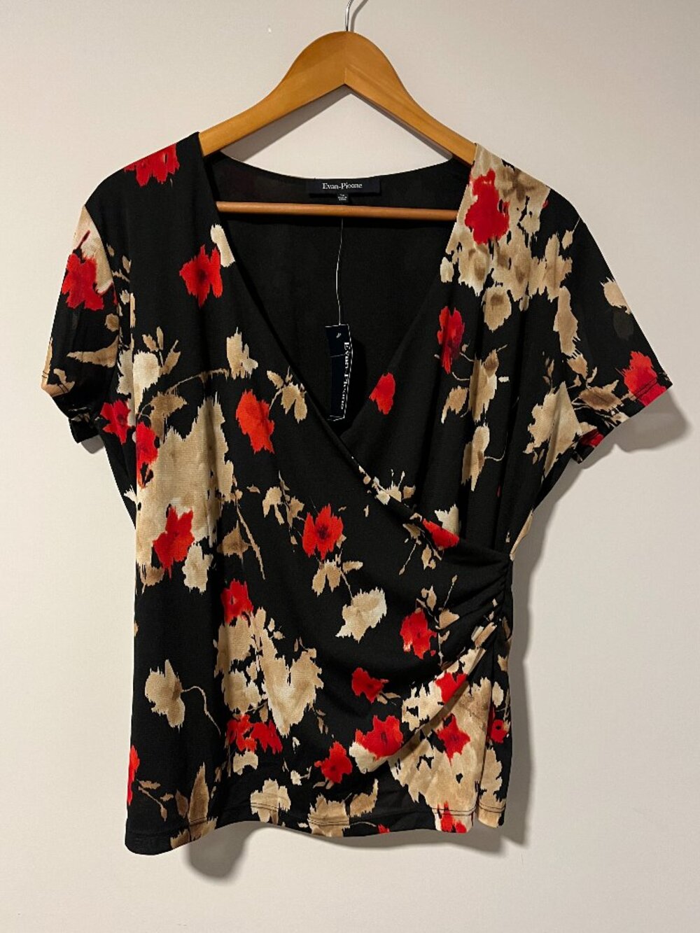 NEW Evan Picone Low V-neck Wrap Blouse Short Sleeve Black Red Floral